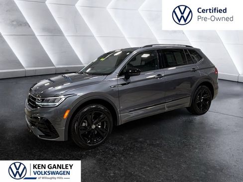 Used 2024 Volkswagen Tiguan SE R-Line AWD/4WD image 1