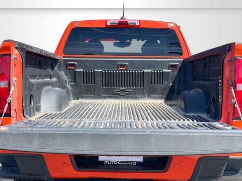 Used 2021 Chevrolet Colorado LT w/ LPO, Tonneau and Step Package AWD/4WD image 23