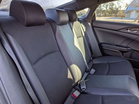 Used 2021 Honda Civic Sport image 32