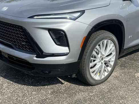 Used 2026 Buick Enclave Sport Touring w/ Power Package image 9