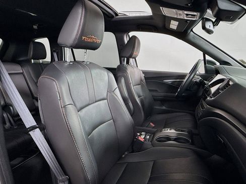 Certified 2023 Honda Passport TrailSport image 36