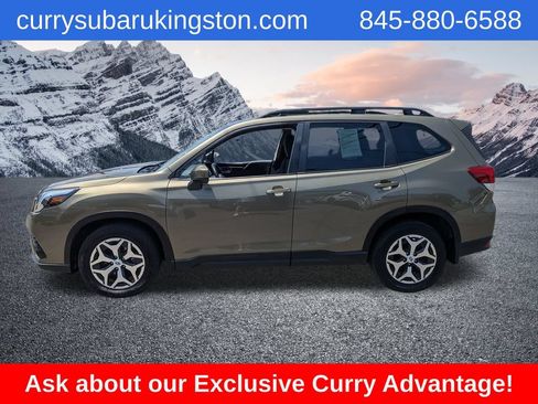 Used 2023 Subaru Forester Premium AWD/4WD image 8