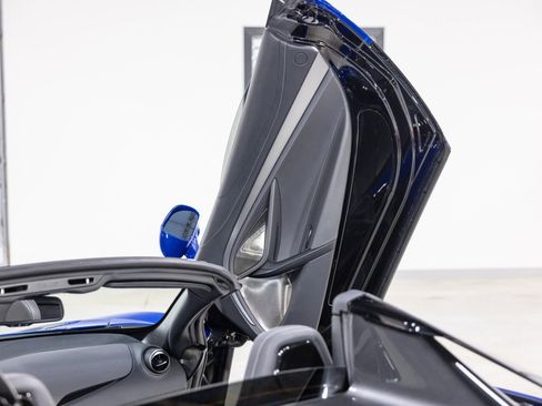 Used 2022 McLaren 720S Spider image 30