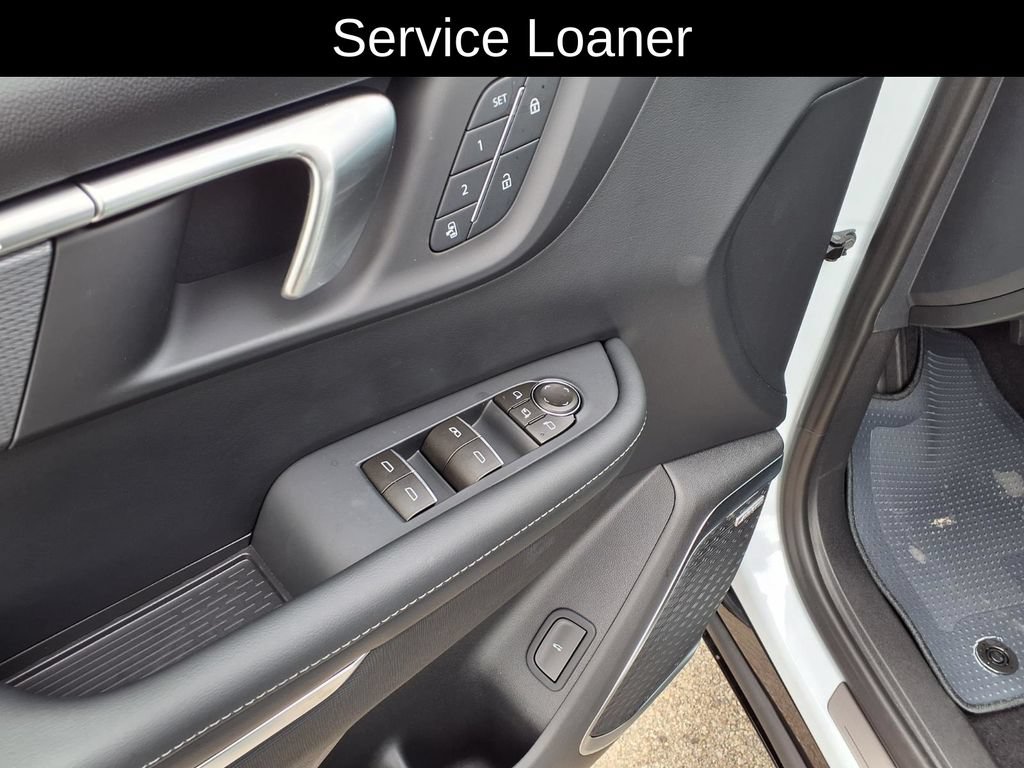 New 2026 Buick Enclave Sport Touring w/ Power Package FWD image 11