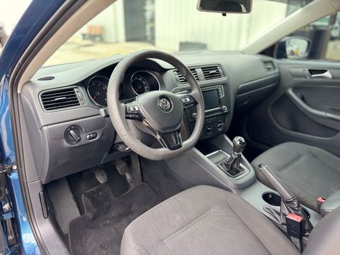 Used 2016 Volkswagen Jetta S image 10