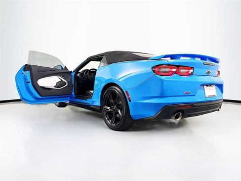 Used 2023 Chevrolet Camaro LT RWD image 38