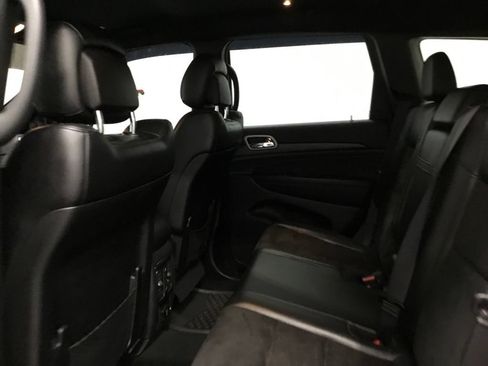 Used 2022 Jeep Grand Cherokee Laredo X AWD/4WD image 12