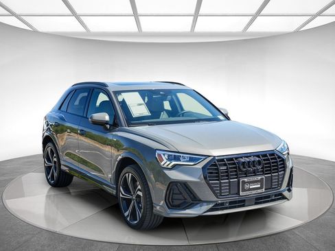 Used 2024 Audi Q3 2.0T Premium Plus w/ Premium Plus Package AWD/4WD image 5