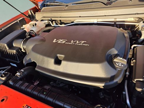 Used 2022 Chevrolet Colorado Z71 w/ Safety Package image 30