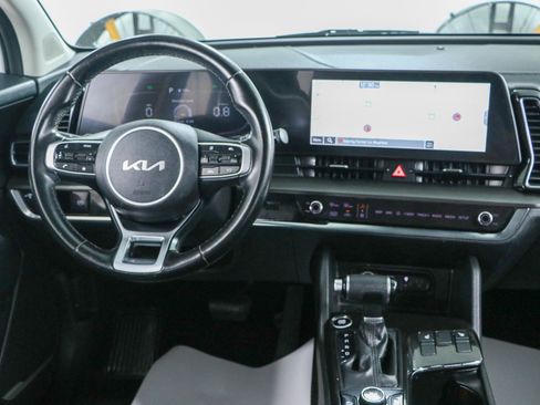 Used 2023 Kia Sportage EX image 17