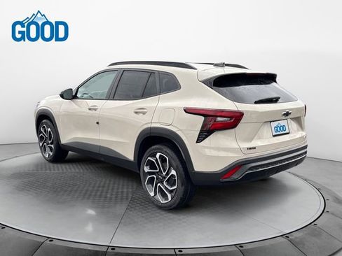 New 2026 Chevrolet Trax RS w/ Sunroof Package image 3