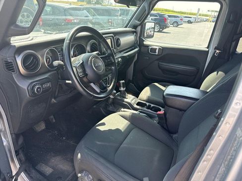 Used 2018 Jeep Wrangler Unlimited Sport S AWD/4WD image 6