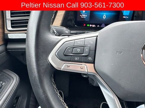 Used 2025 Volkswagen Atlas SE FWD image 12