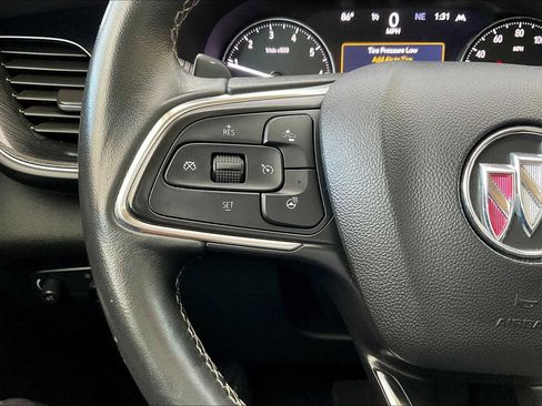 Used 2023 Buick Envision Essence image 22