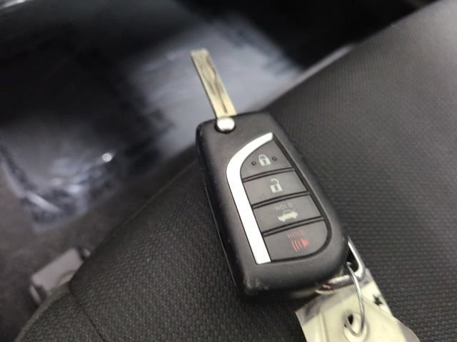 Used 2023 Toyota Corolla LE FWD image 31