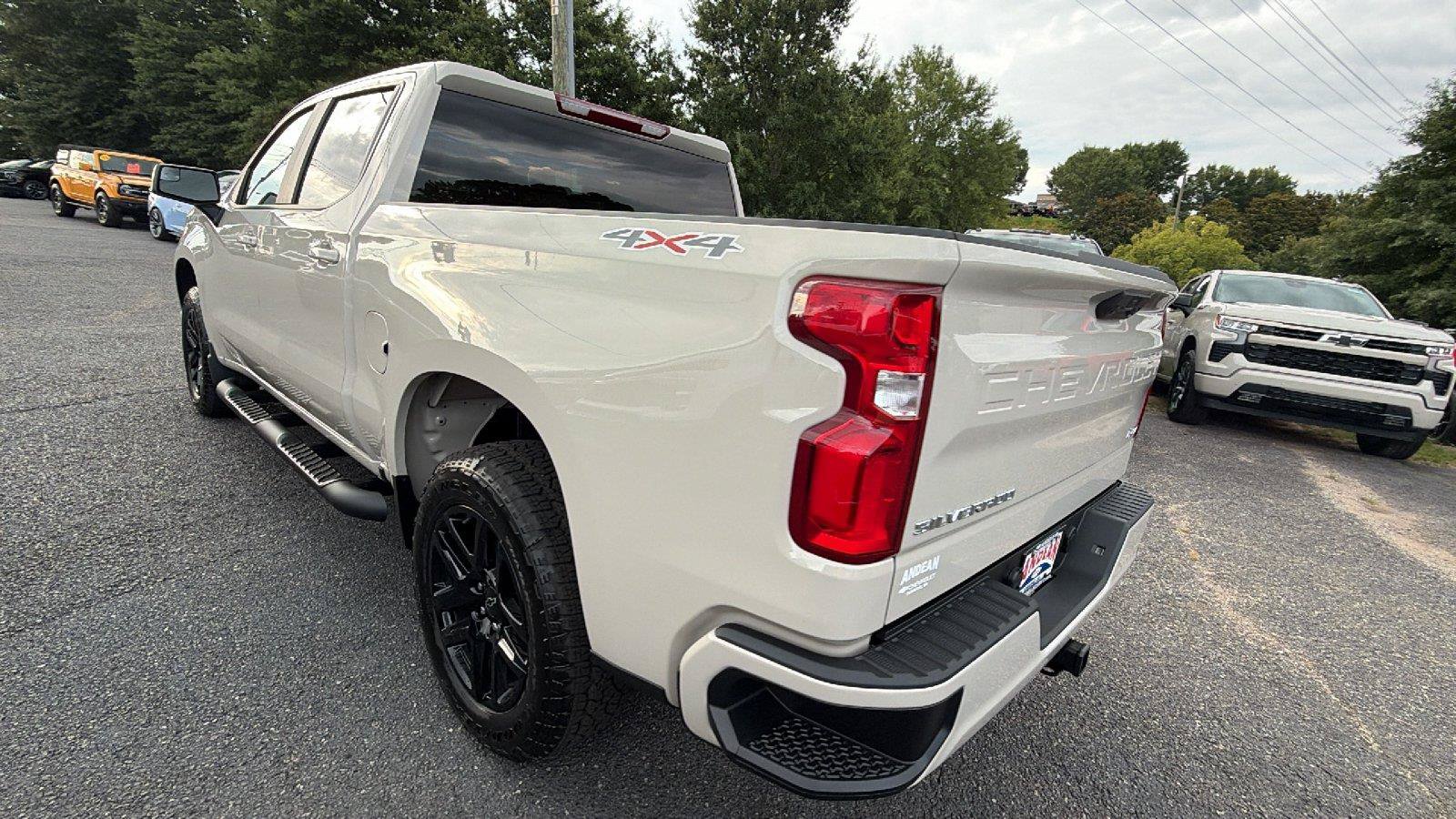New 2026 Chevrolet Silverado 1500 RST w/ RST Select Package AWD/4WD image 10