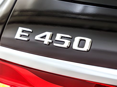 Certified 2022 Mercedes-Benz E 450 4MATIC All-Terrain Wagon image 10