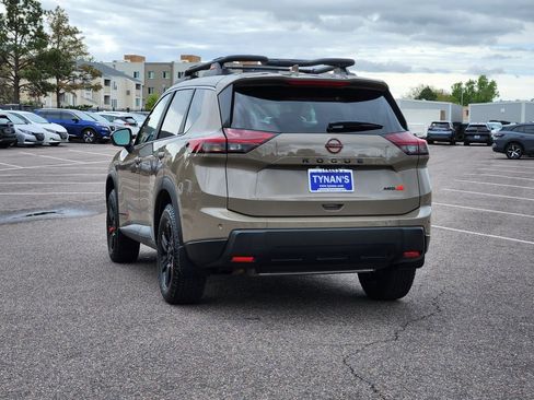 Used 2025 Nissan Rogue SV AWD/4WD image 5