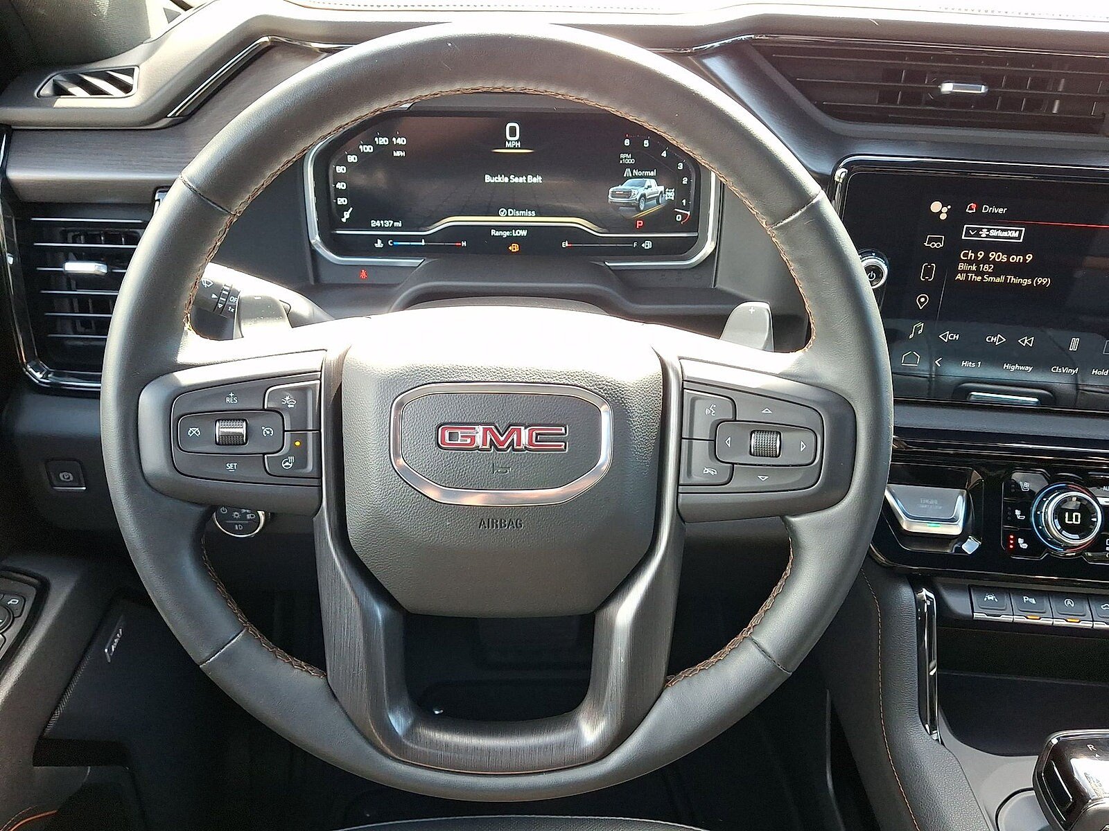 Used 2023 GMC Sierra 1500 AT4 w/ AT4 Premium Package AWD/4WD image 16