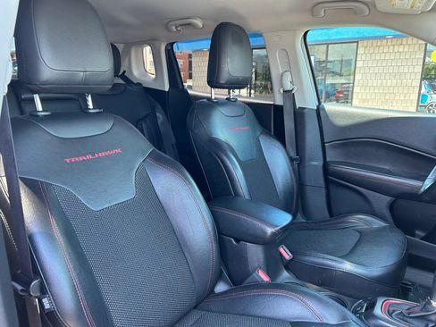 Used 2019 Jeep Compass Trailhawk AWD/4WD image 20