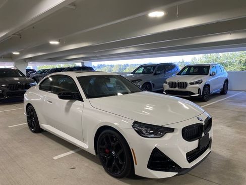 Used 2025 BMW M240i xDrive Coupe w/ Premium Package AWD/4WD image 6