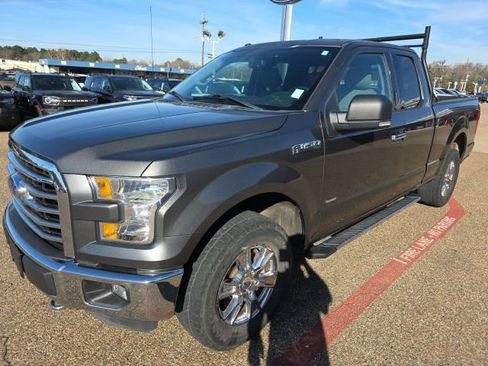 Used 2016 Ford F150 XLT w/ Equipment Group 302A Luxury image 3