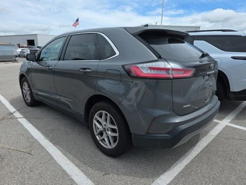 Used 2024 Ford Edge SEL AWD/4WD image 3