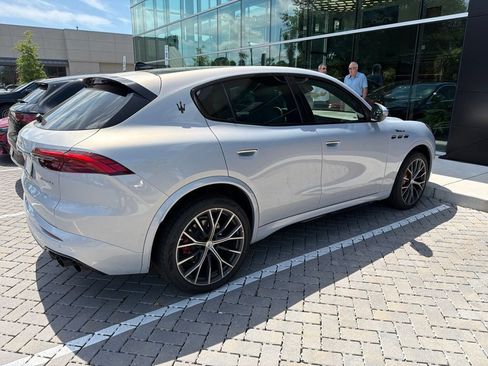 Used 2023 Maserati Grecale Modena AWD/4WD image 4