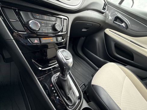 Certified 2020 Buick Encore Preferred FWD image 22