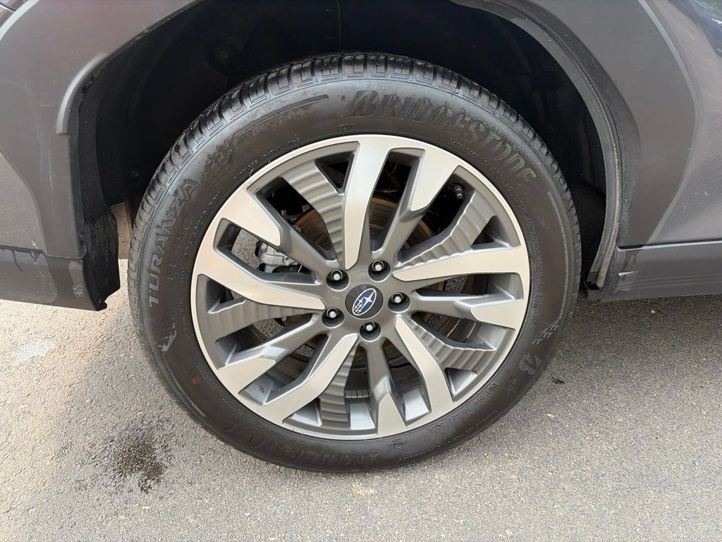 Certified 2025 Subaru Forester Touring AWD/4WD image 27