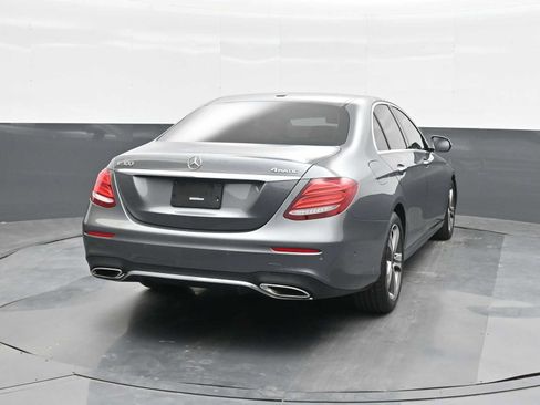 Used 2019 Mercedes-Benz E 300 4MATIC image 8