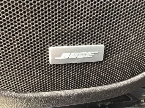 Used 2018 GMC Acadia SLT image 28