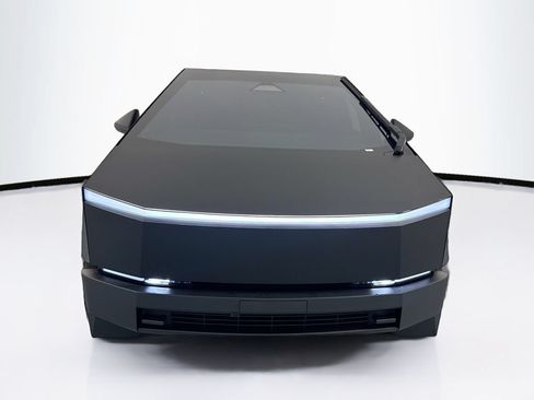 Used 2024 Tesla Cybertruck Cyberbeast AWD/4WD image 3