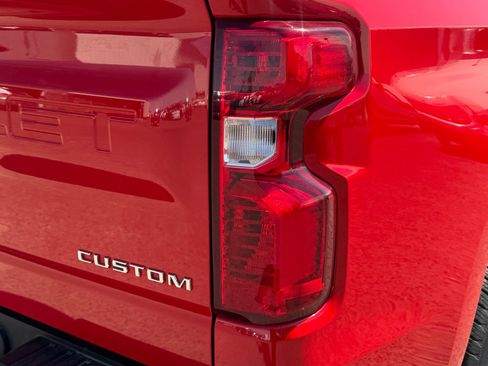 Used 2024 Chevrolet Silverado 1500 Custom RWD image 11