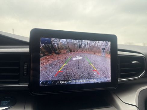 Used 2023 Ford Explorer XLT w/ Equipment Group 202A image 30