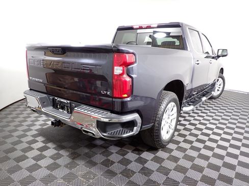 Used 2022 Chevrolet Silverado 1500 LTZ w/ LTZ Premium Package AWD/4WD image 21