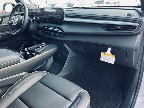 New 2026 Buick Enclave Avenir w/ Super Cruise Package image 33