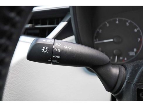 Used 2024 Toyota Corolla SE image 17