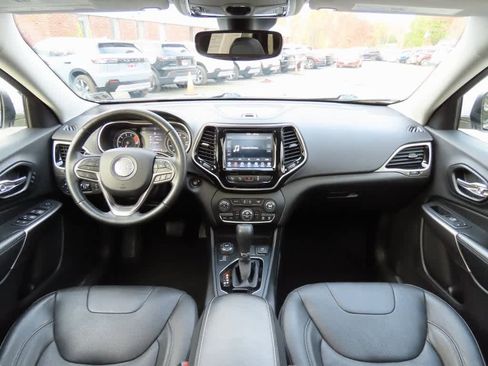 Used 2021 Jeep Cherokee Limited image 21