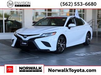 Used 2019 Toyota Camry SE image 1