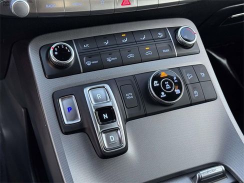Used 2022 Hyundai Palisade SE image 12