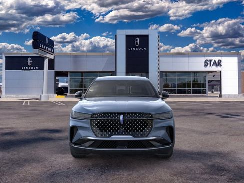 New 2026 Lincoln Nautilus Premier AWD/4WD image 6