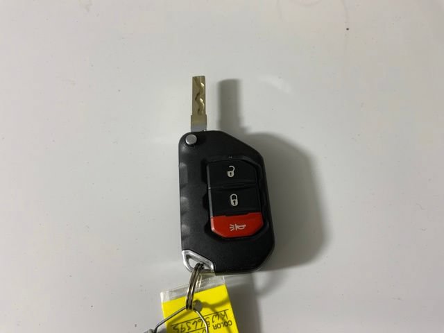 Used 2019 Jeep Wrangler Unlimited Sahara w/ Cold Weather Group AWD/4WD image 47