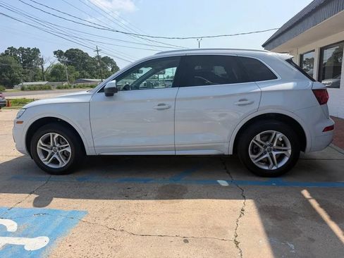 Used 2019 Audi Q5 2.0T Premium w/ Convenience Package AWD/4WD image 4