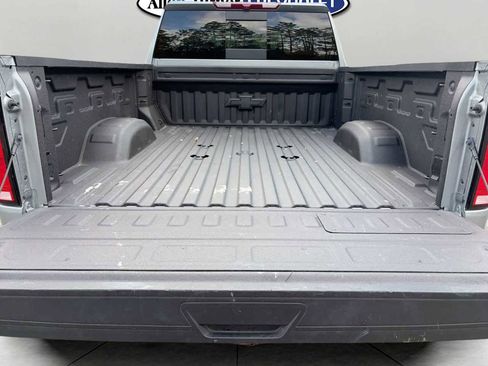 Used 2025 Chevrolet Silverado 2500 ZR2 AWD/4WD image 7