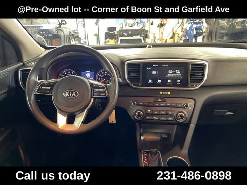 Used 2022 Kia Sportage LX AWD/4WD image 18