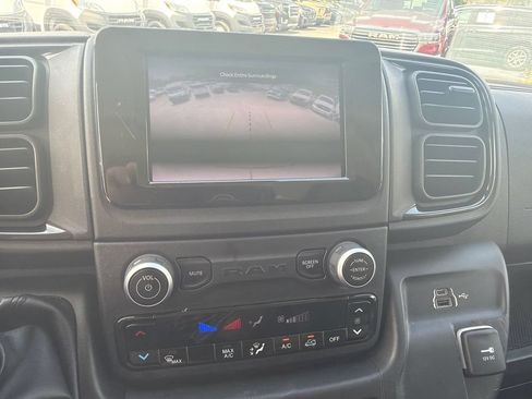 Used 2024 RAM ProMaster 2500 FWD image 15