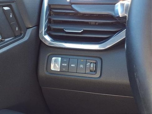 Used 2026 GMC Acadia Elevation w/ Elevation Premium Package AWD/4WD image 11