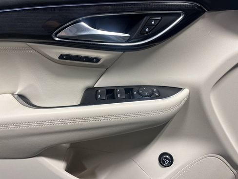 Used 2023 Buick Envision Essence AWD/4WD image 14