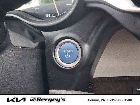 Used 2021 Toyota Sienna LE FWD image 25
